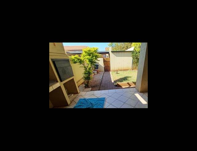 2 BEDROOM DUPLEX SOLD IN ANNLIN